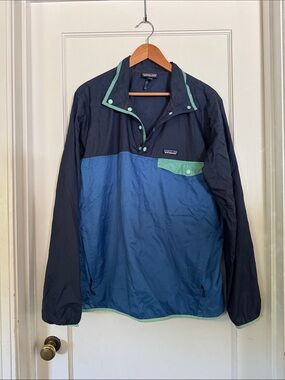 Patagonia Navy & Blue Pullover Windbreaker with Mint Trim